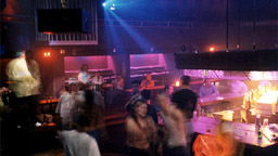 00090402.jpg [9/4/2000]