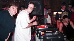 01100604.jpg [10/6/2001]