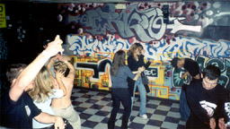 01110304.jpg [11/3/2001]