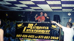 01110306.jpg [11/3/2001]