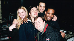 02022308.jpg [2/23/2002]