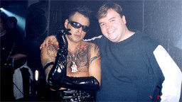 02041301.jpg [4/13/2002]